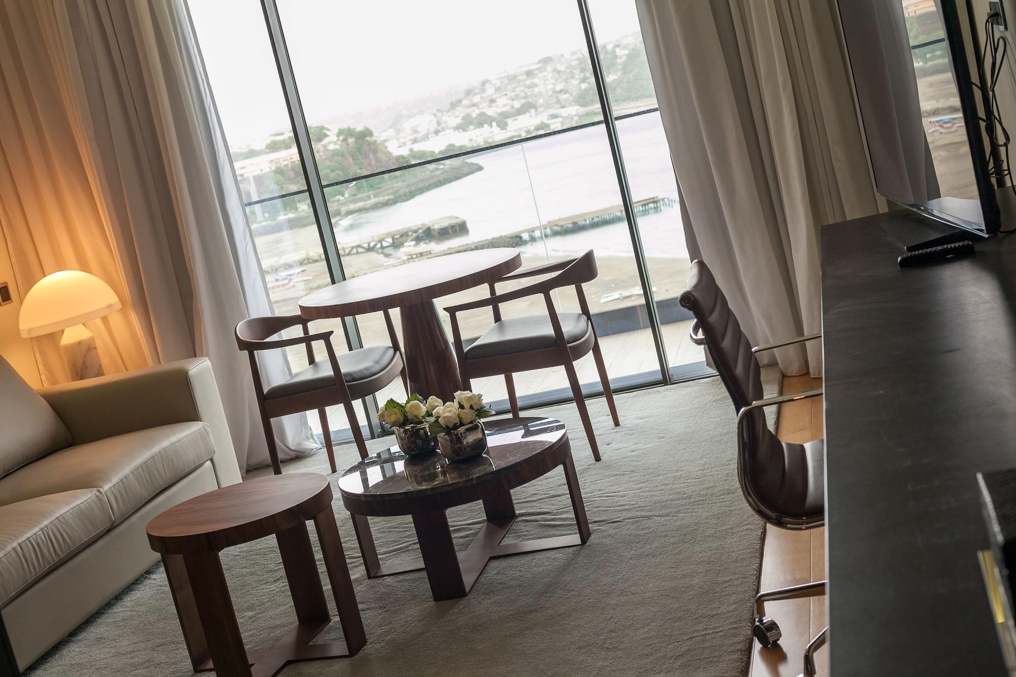 Pérola Hotel 4*